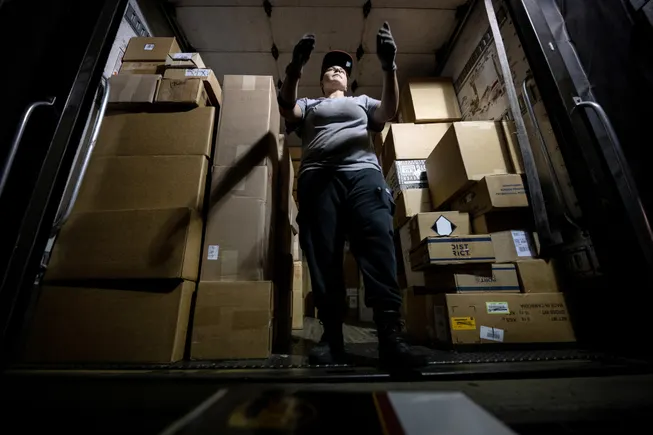 UPS与FedEx运费上调在即，托运人如何未雨绸缪？