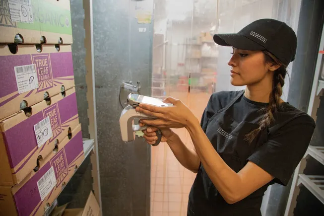 Chipotle借助RFID技术提升全链路库存可见性