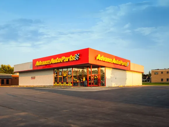 Advance Auto Parts 重新招标承运商合同,预计节省数千万美元